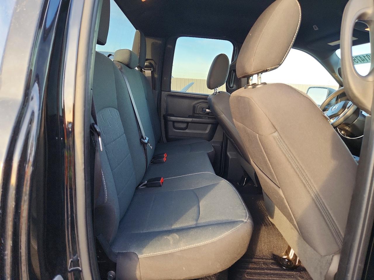 2023 RAM 1500 CLASSIC SLT photo 19