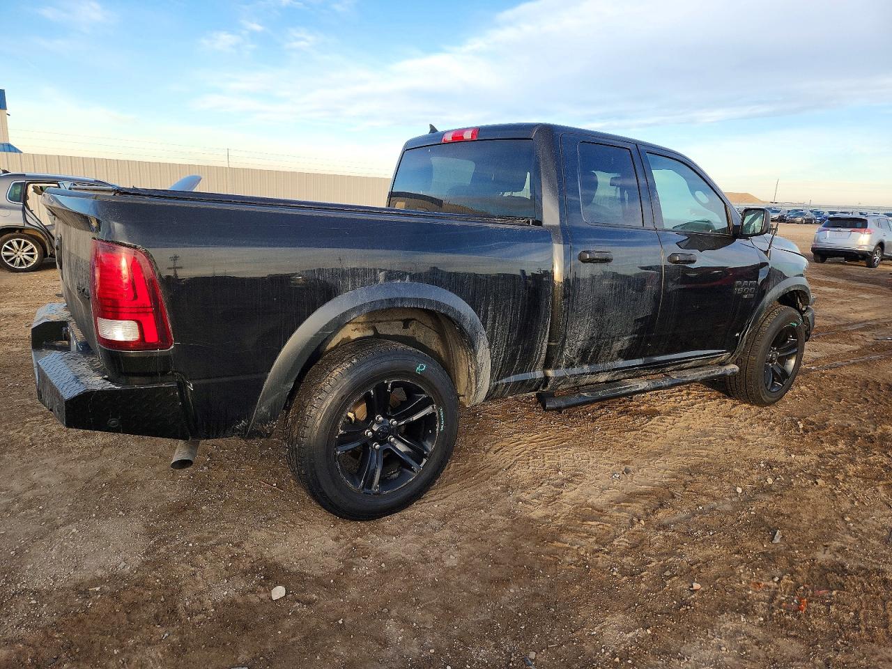 2023 RAM 1500 CLASSIC SLT photo 5
