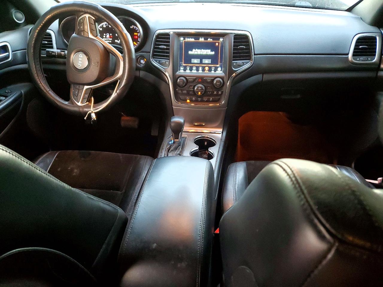 2018 JEEP GRAND CHEROKEE LAREDO photo 15