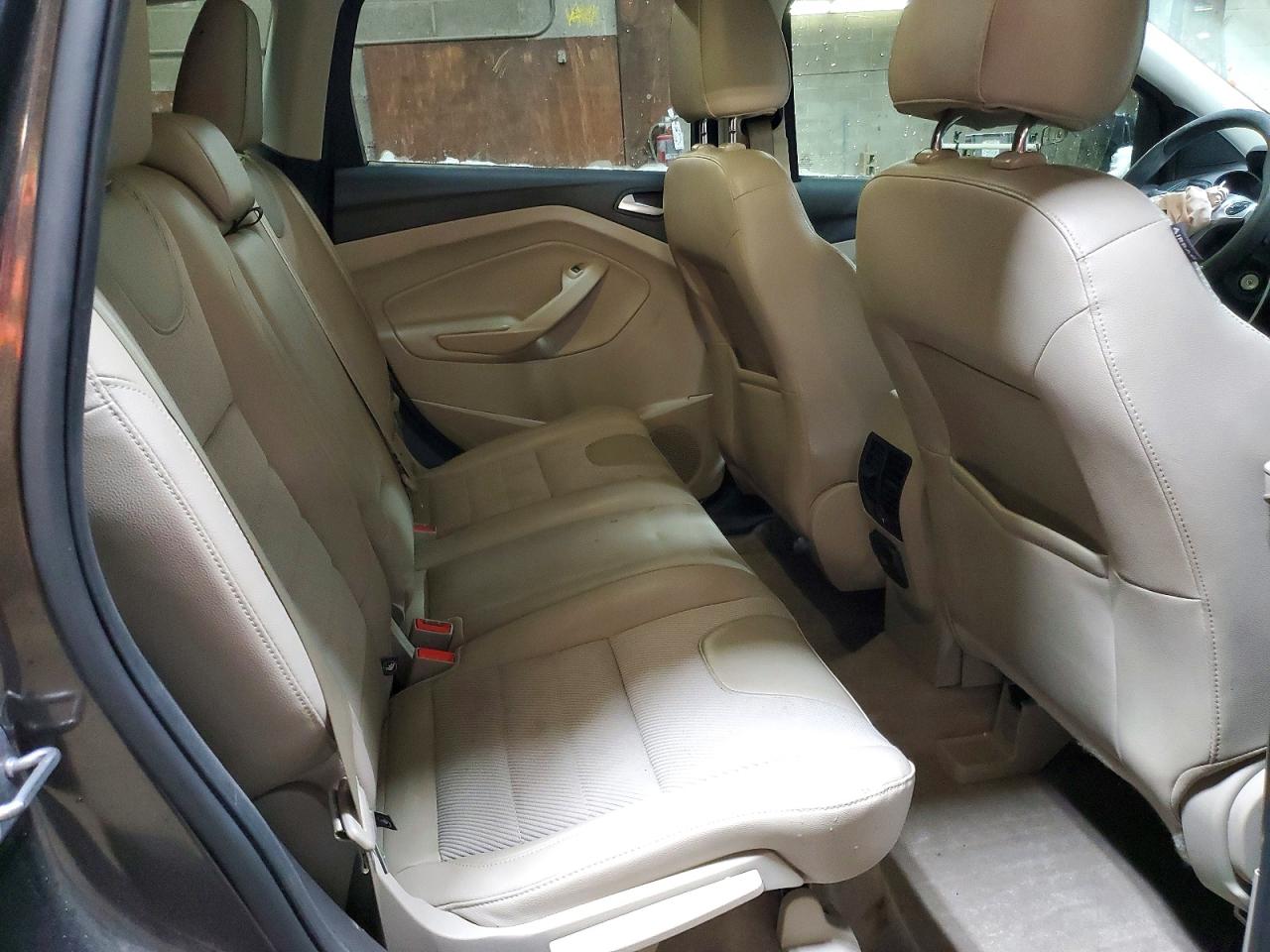 2016 FORD ESCAPE SE photo 31