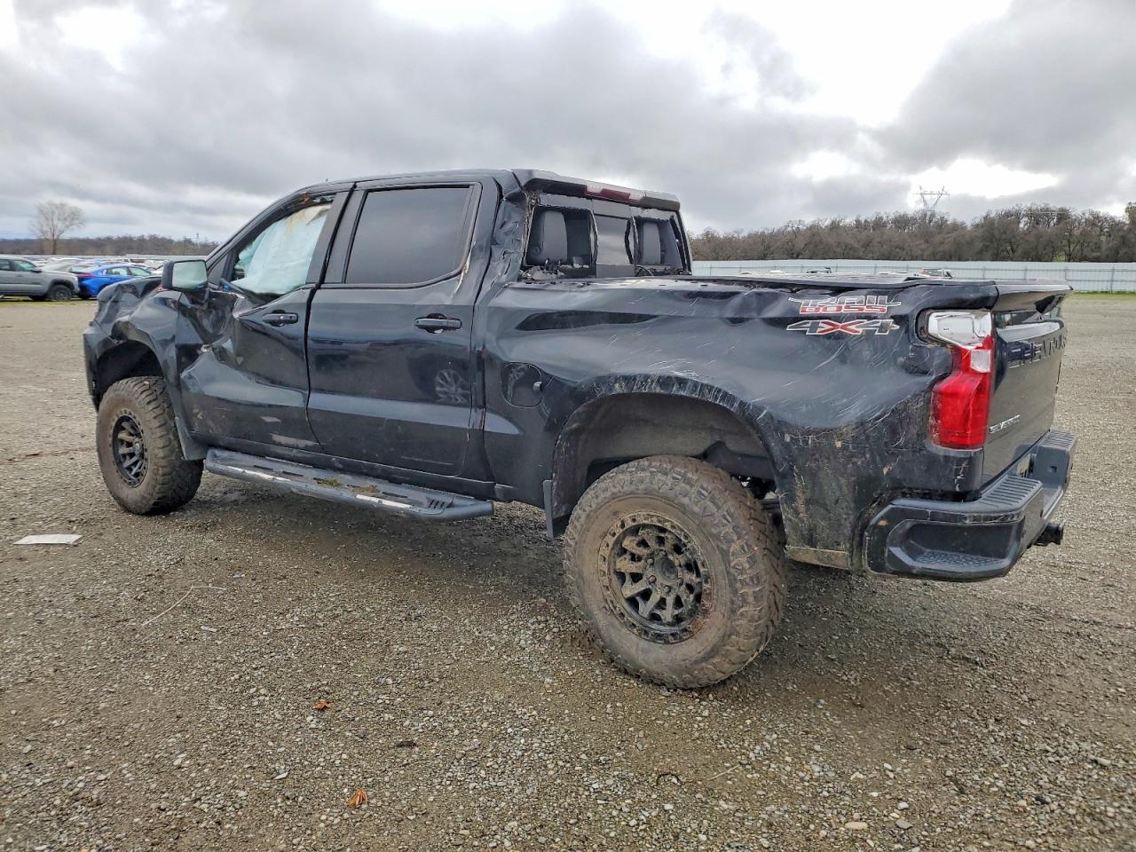 2020 CHEVROLET SILVERADO K1500 LT TRAIL BOSS photo 2