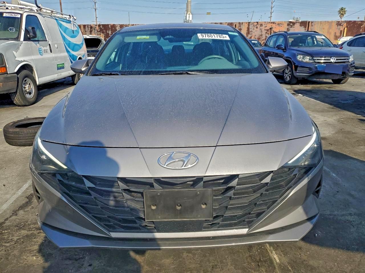 2023 HYUNDAI ELANTRA SEL photo 5