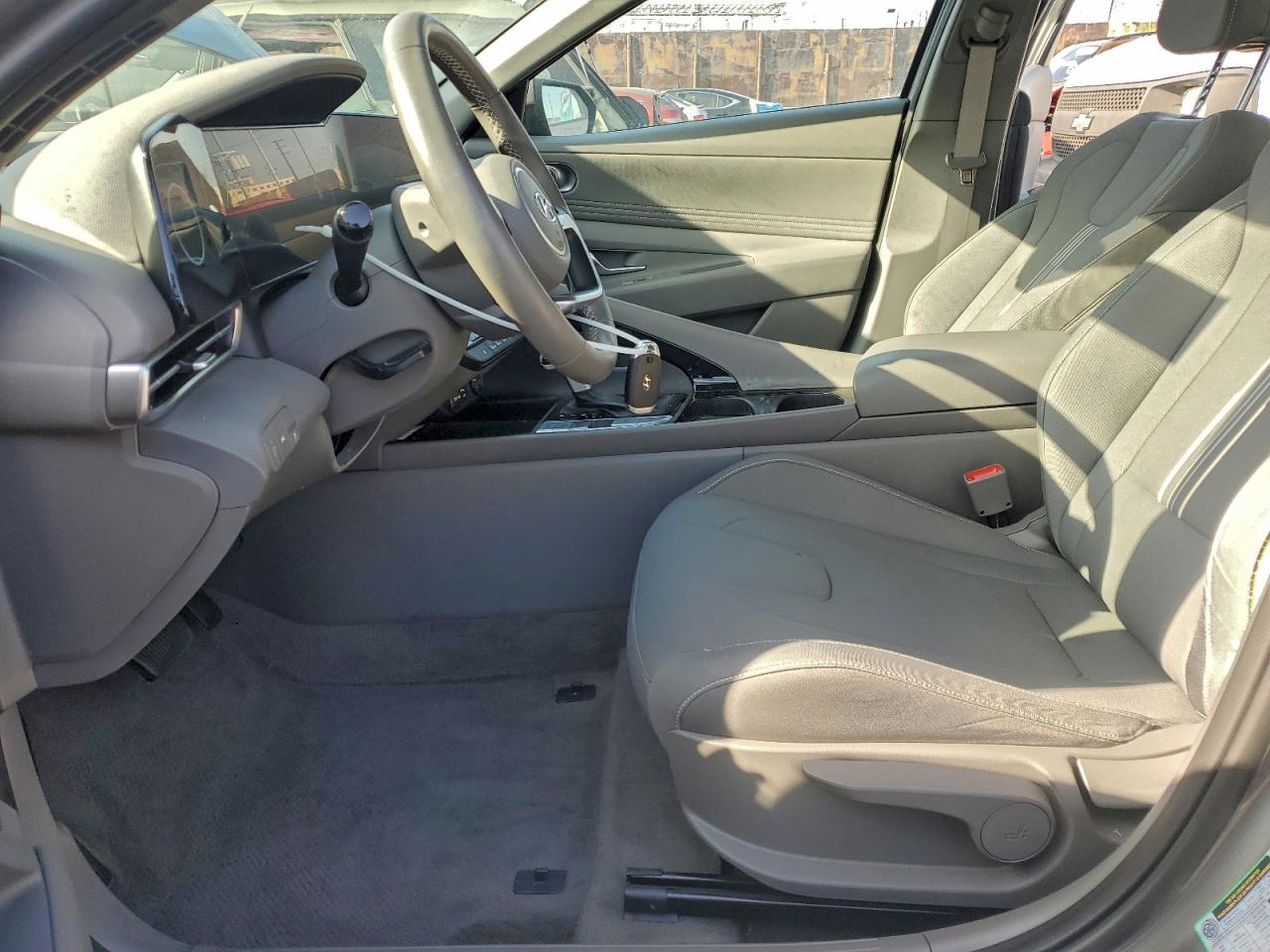 2023 HYUNDAI ELANTRA SEL photo 7