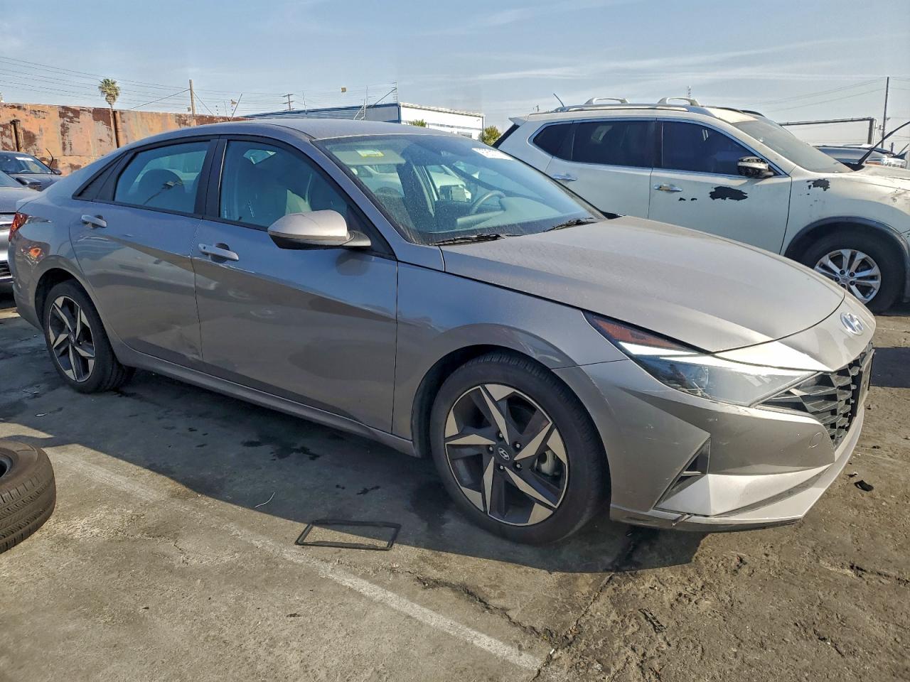 2023 HYUNDAI ELANTRA SEL photo 4