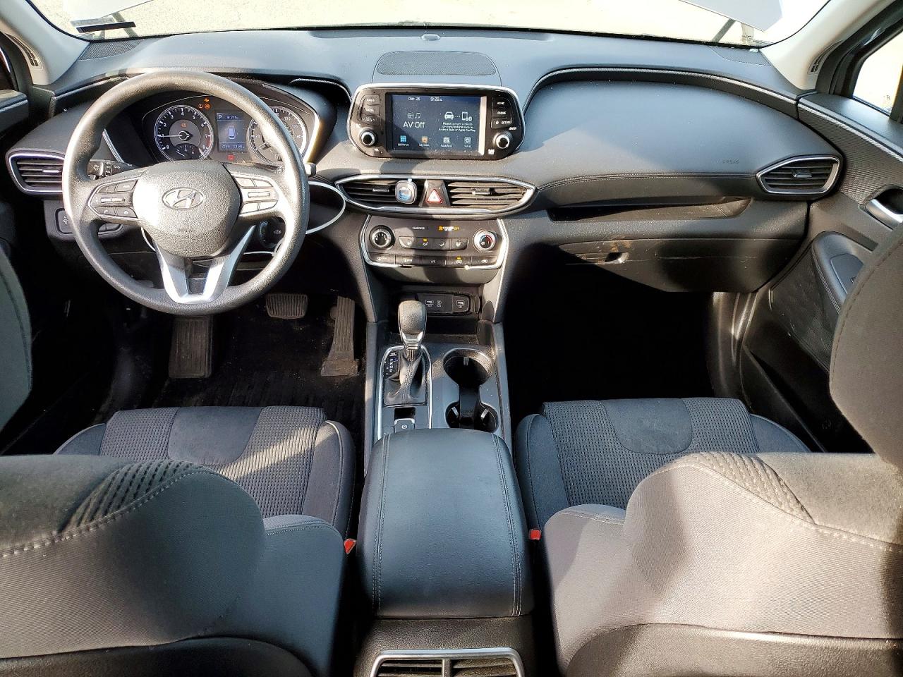 2019 HYUNDAI SANTA FE SE photo 8