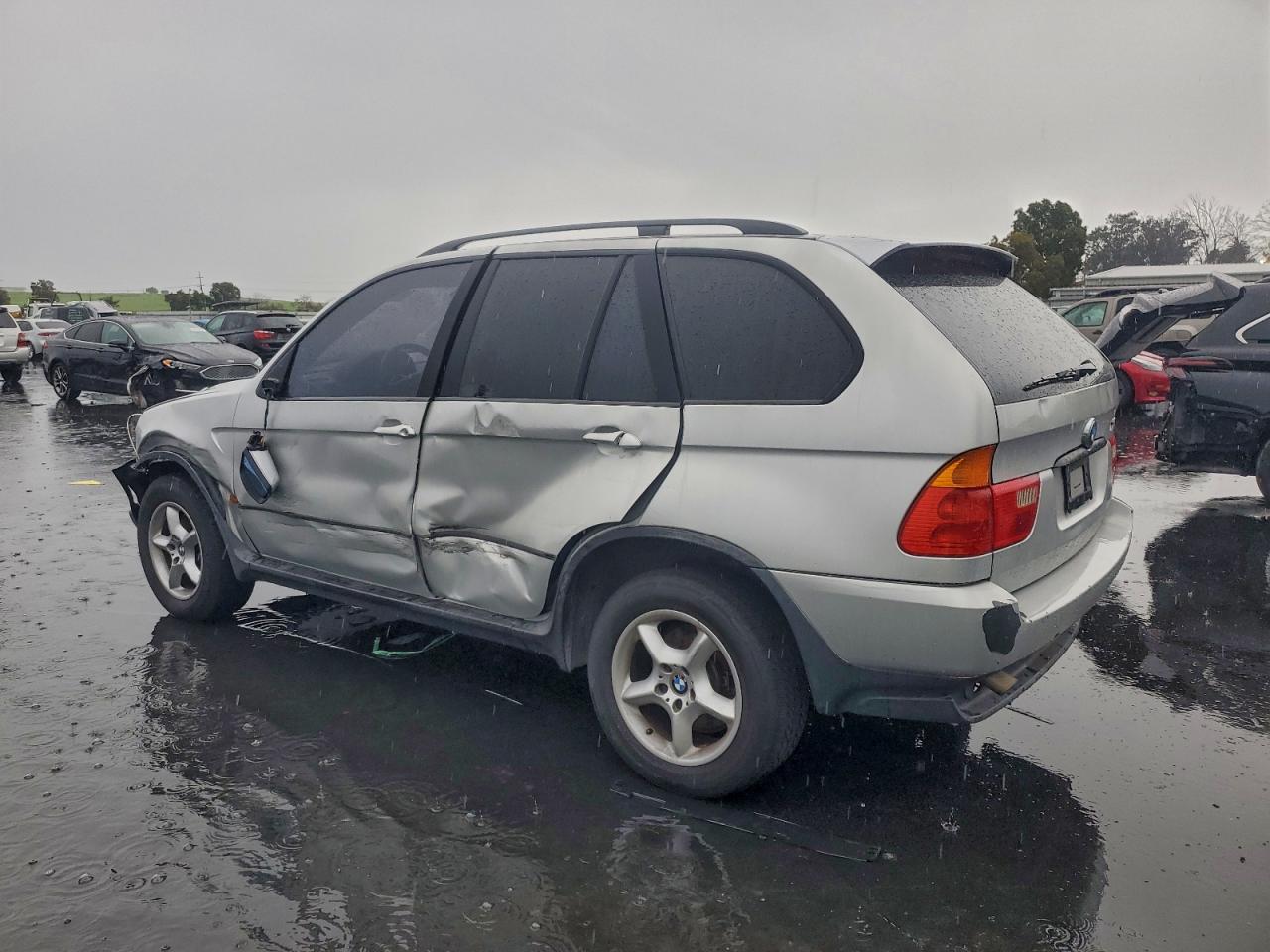 2002 BMW X5 3.0I photo 2