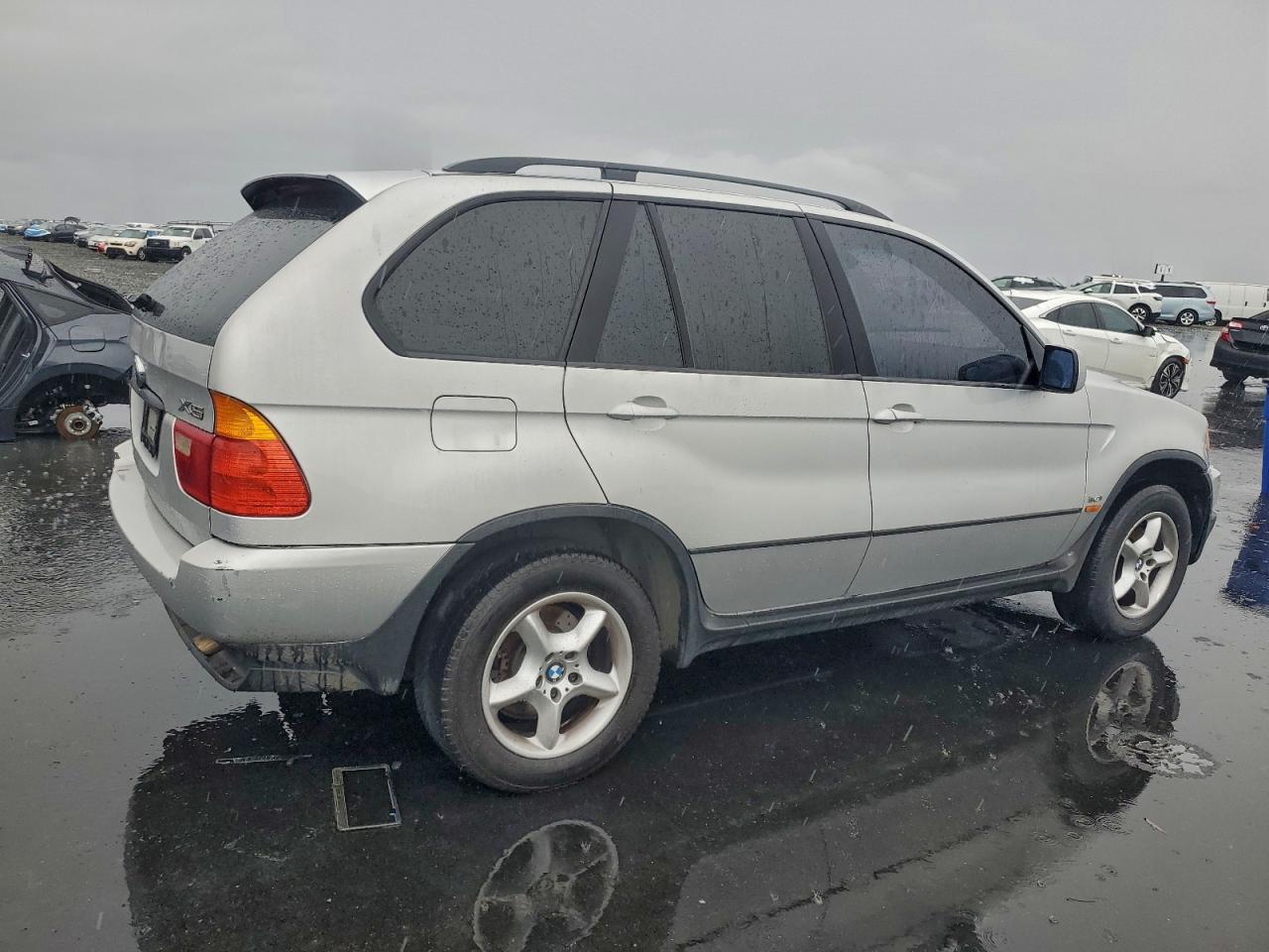 2002 BMW X5 3.0I photo 3