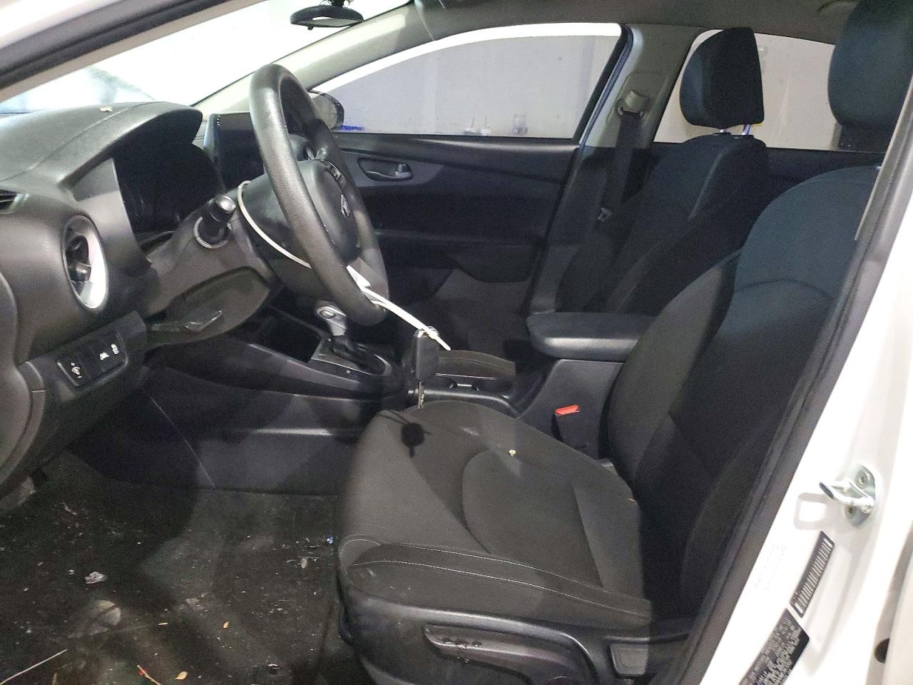 2021 KIA FORTE FE photo 19