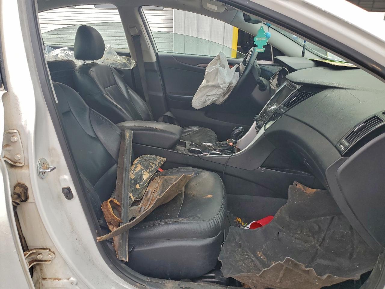 2013 HYUNDAI SONATA SE photo 7