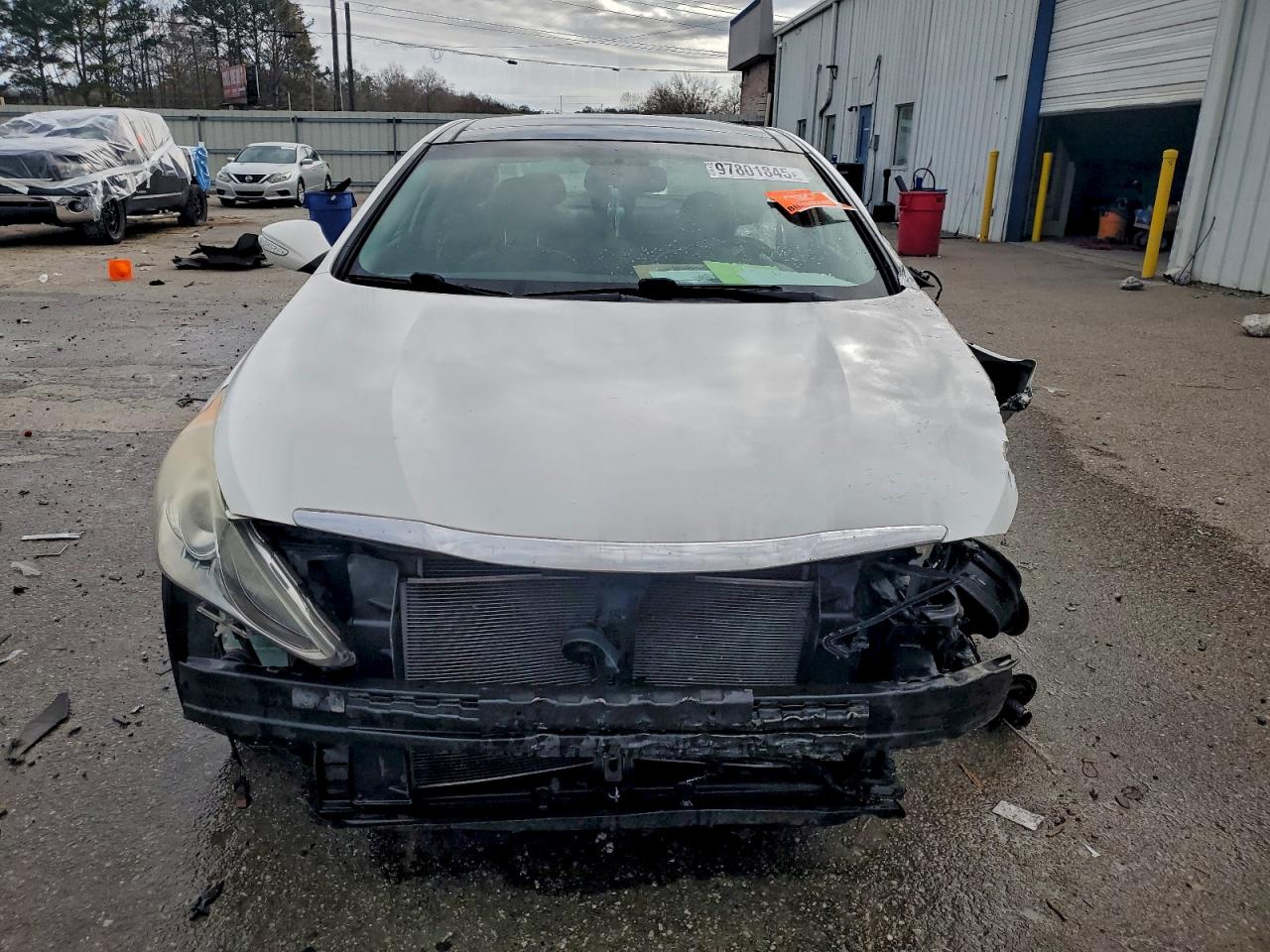 2013 HYUNDAI SONATA SE photo 5