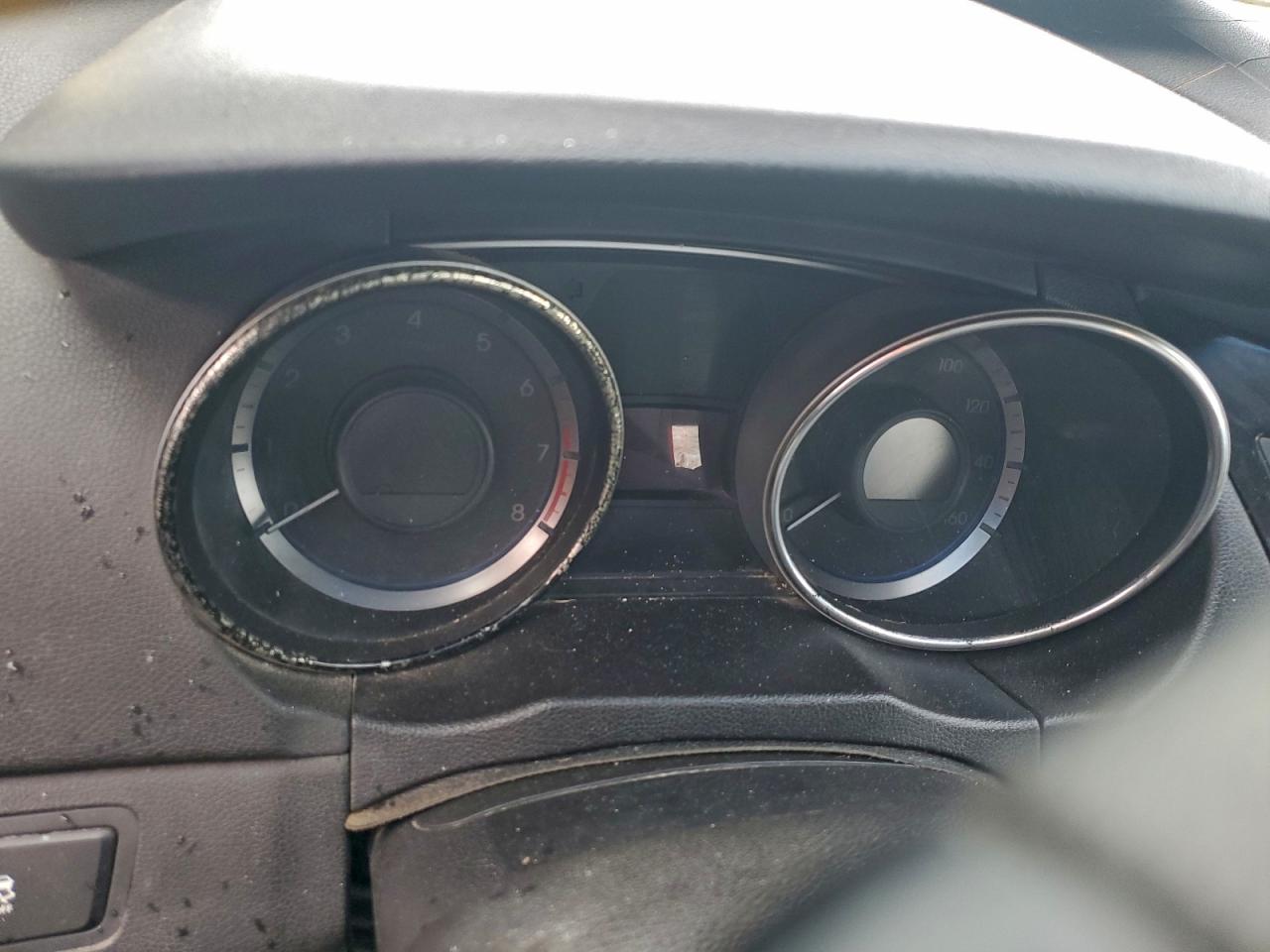 2013 HYUNDAI SONATA SE photo 9