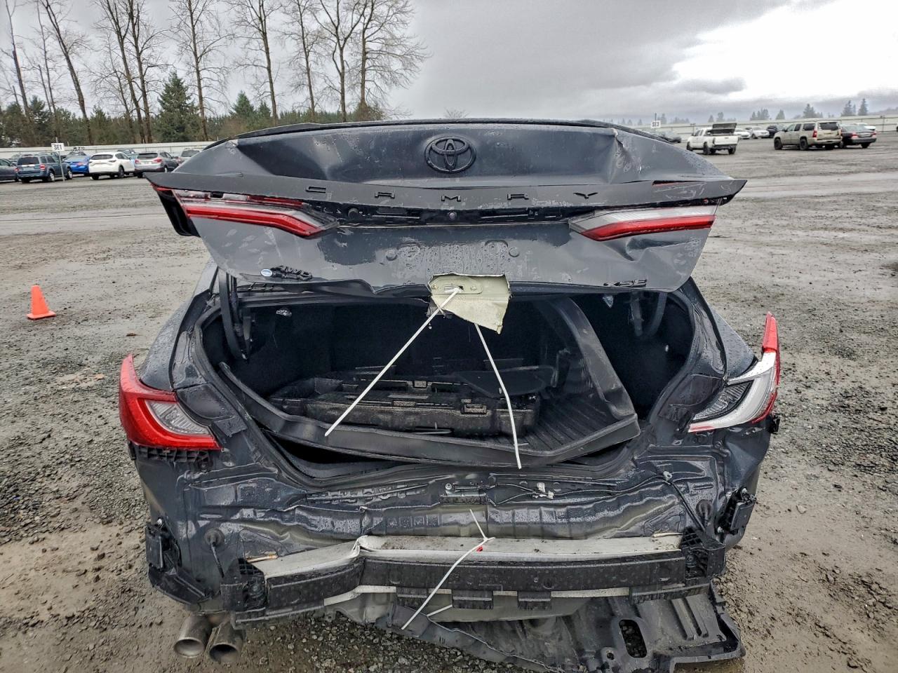 2025 TOYOTA CAMRY XSE photo 6