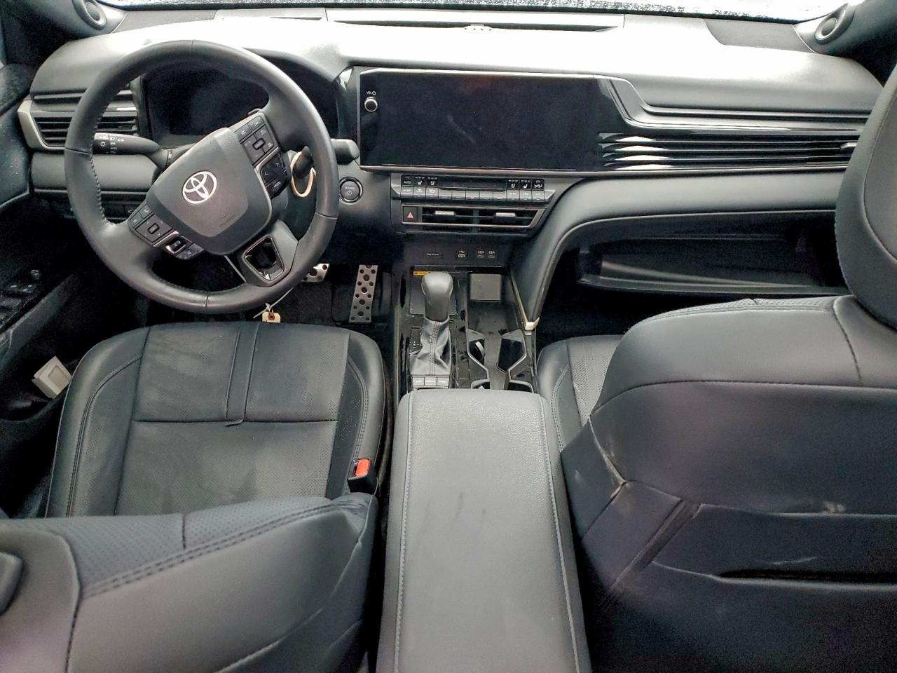 2025 TOYOTA CAMRY XSE photo 8