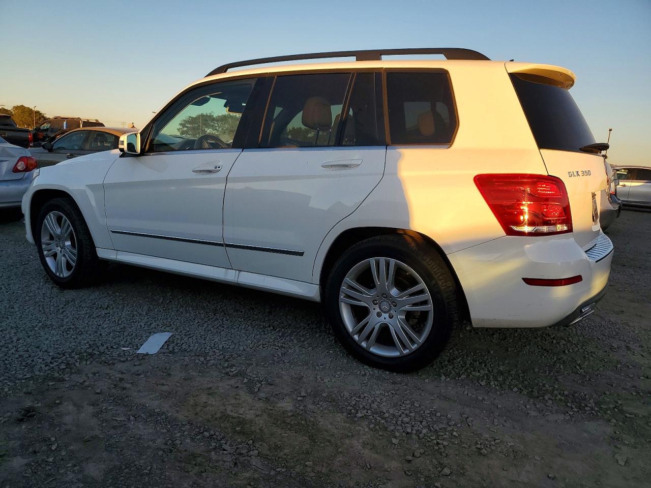 2015 MERCEDES-BENZ GLK 350 photo 2