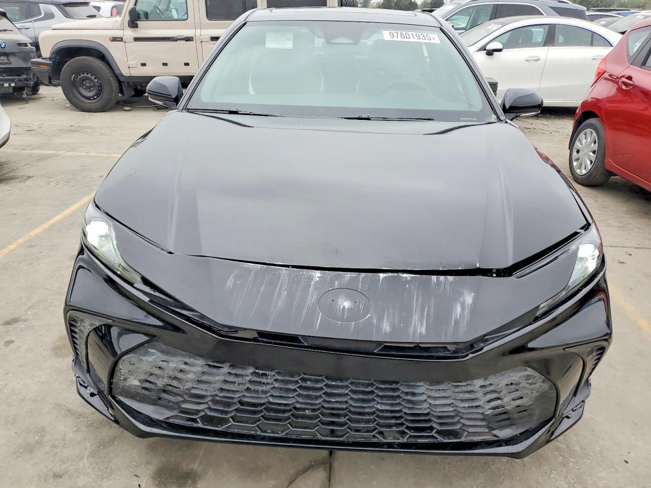 2025 TOYOTA CAMRY XSE photo 5