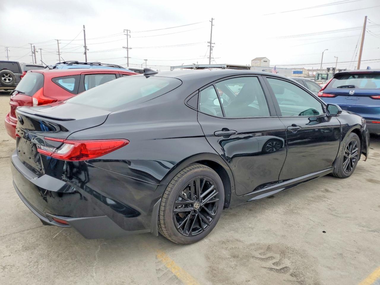 2025 TOYOTA CAMRY XSE photo 3