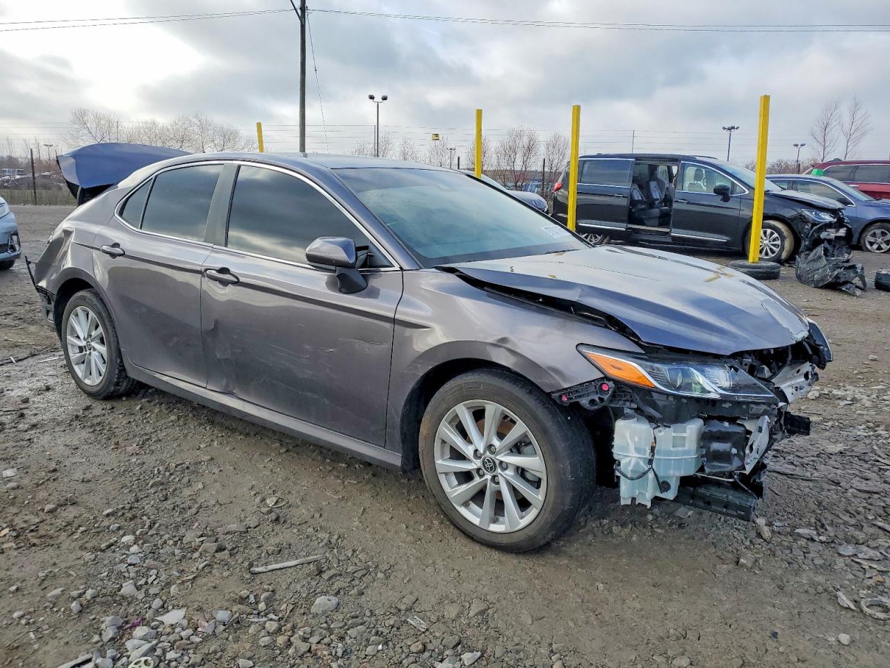 2023 TOYOTA CAMRY LE photo 4