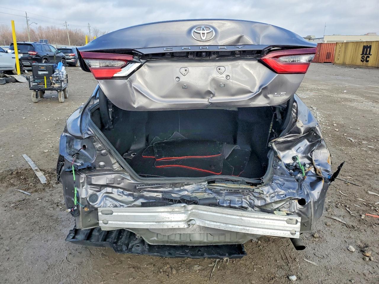 2023 TOYOTA CAMRY LE photo 6