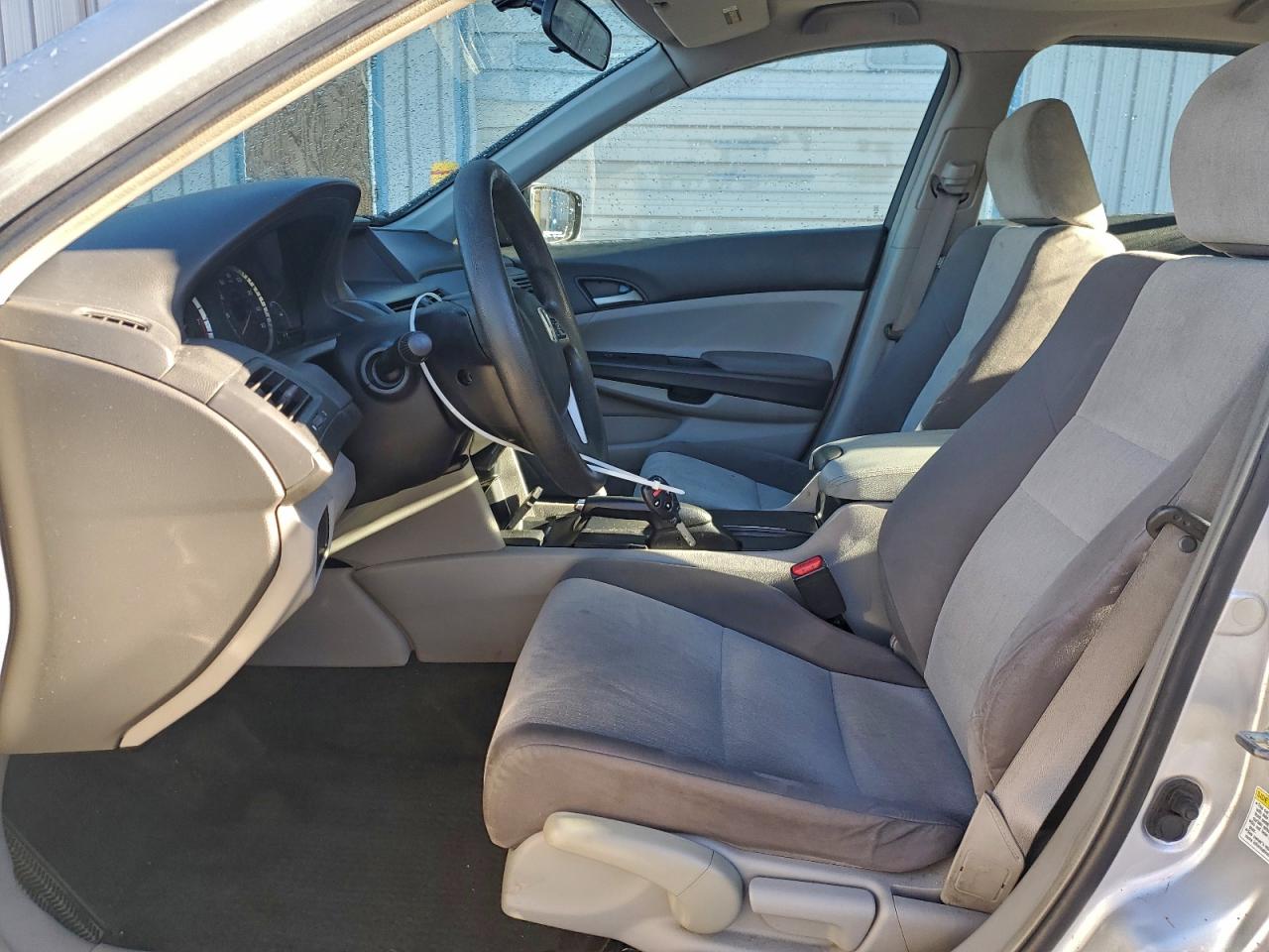 2008 HONDA ACCORD LX photo 7