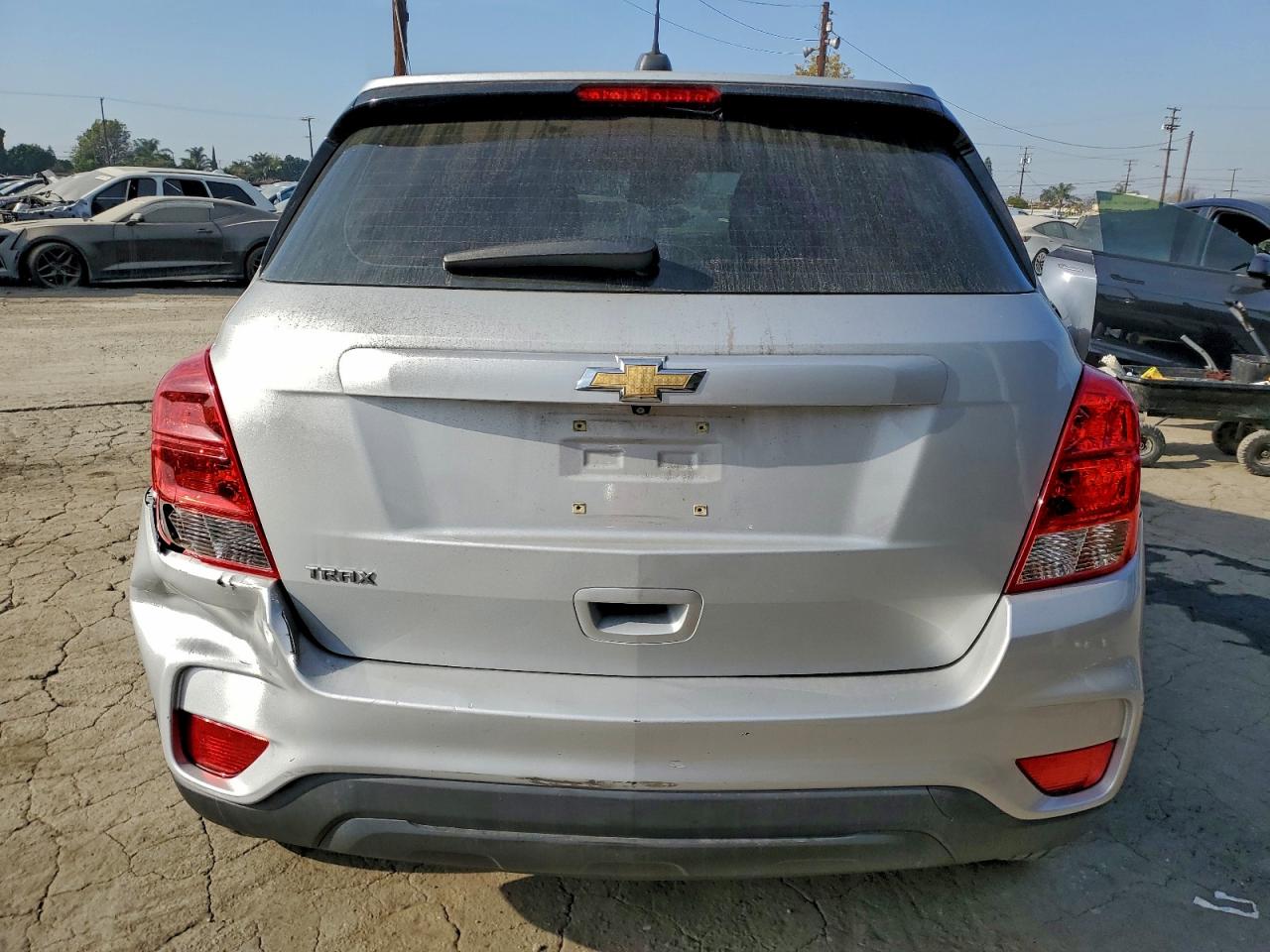 2019 CHEVROLET TRAX LS photo 6