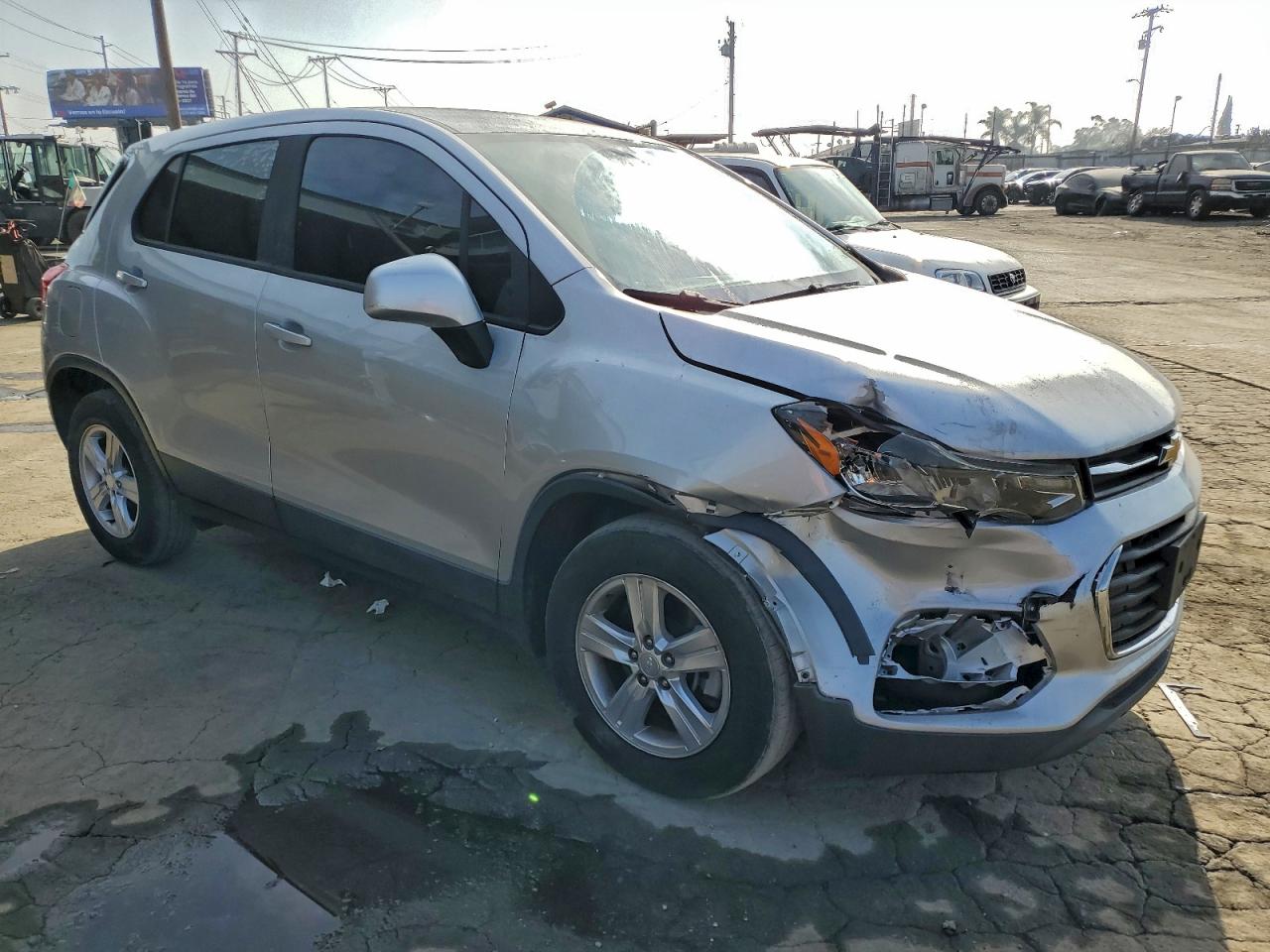 2019 CHEVROLET TRAX LS photo 4