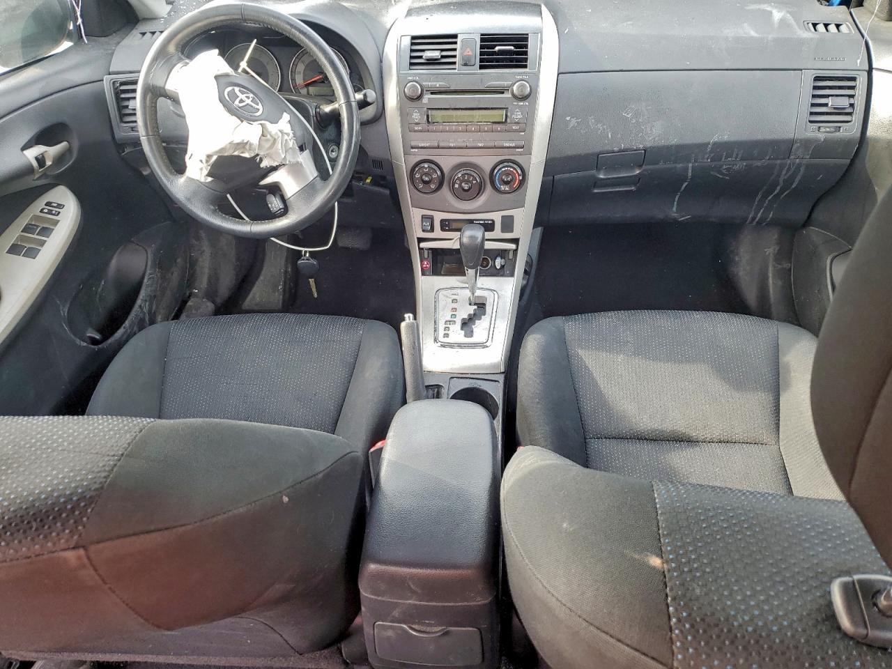 2010 TOYOTA COROLLA S photo 15