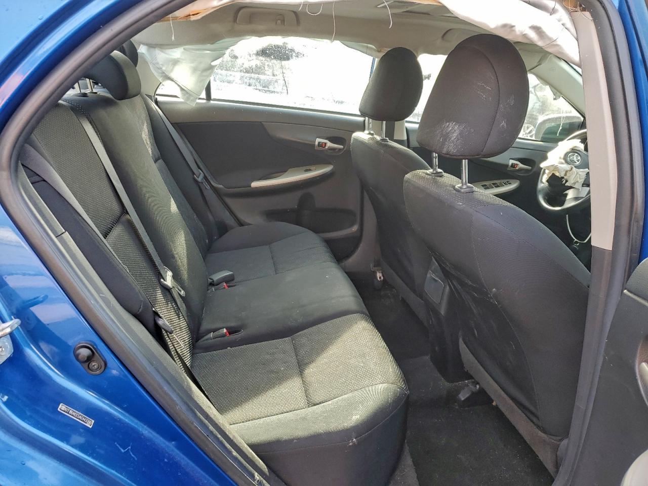 2010 TOYOTA COROLLA S photo 19