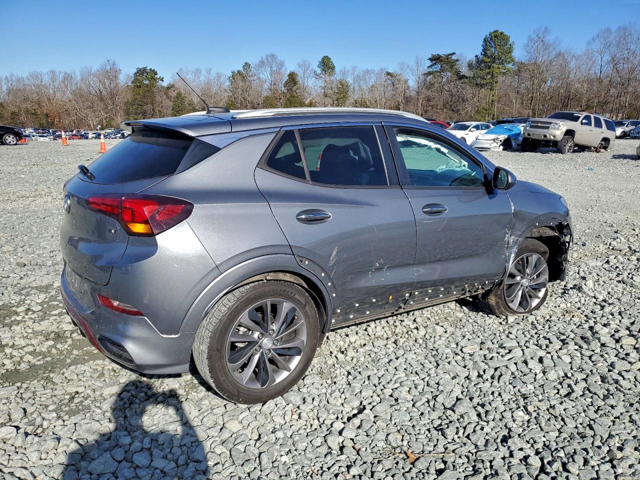 2020 BUICK ENCORE GX PREFERRED photo 3