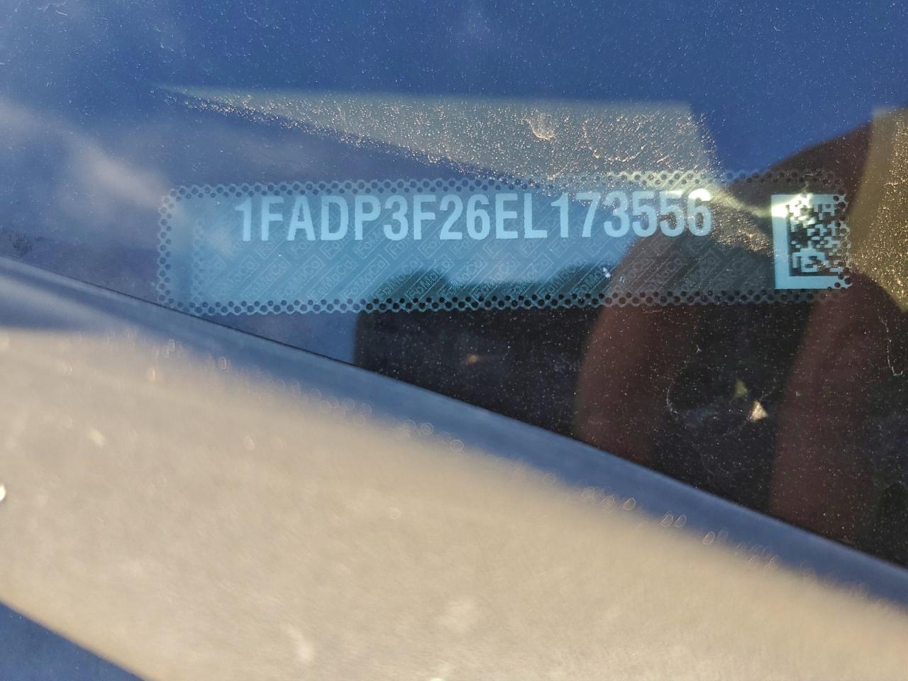 2014 FORD FOCUS SE photo 12