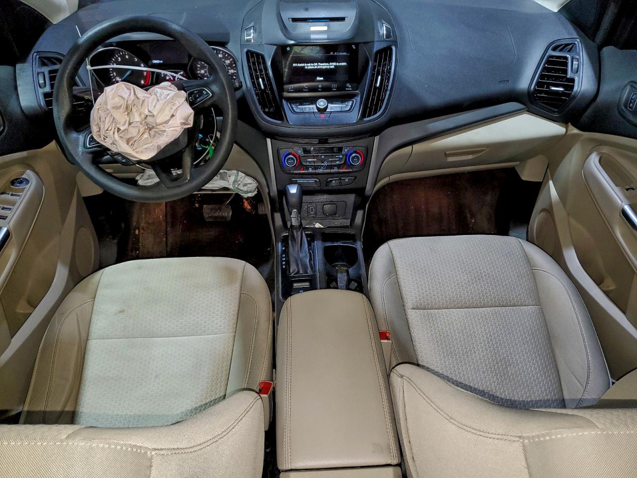 2017 FORD ESCAPE SE photo 8