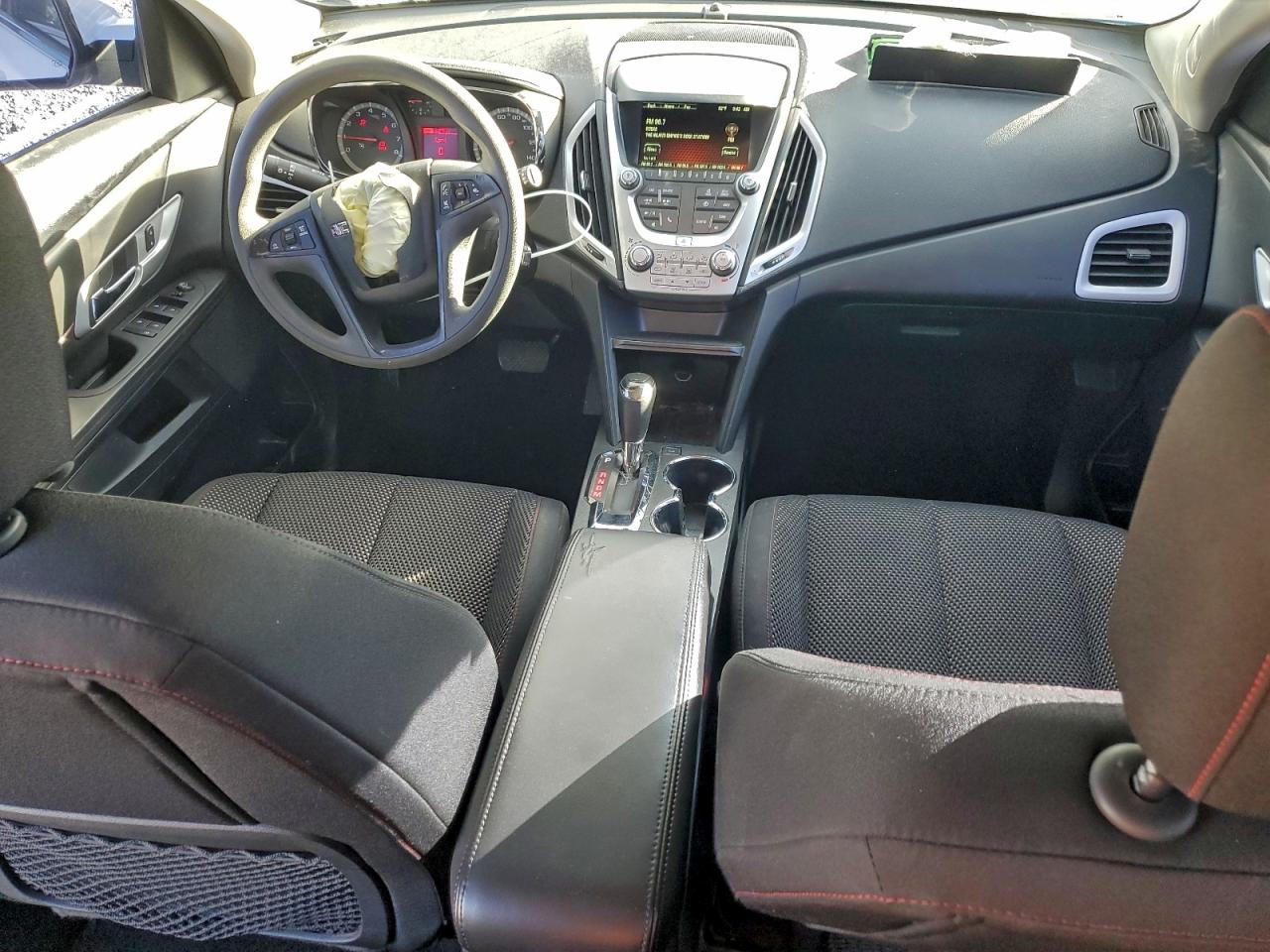 2017 GMC TERRAIN SLE photo 8