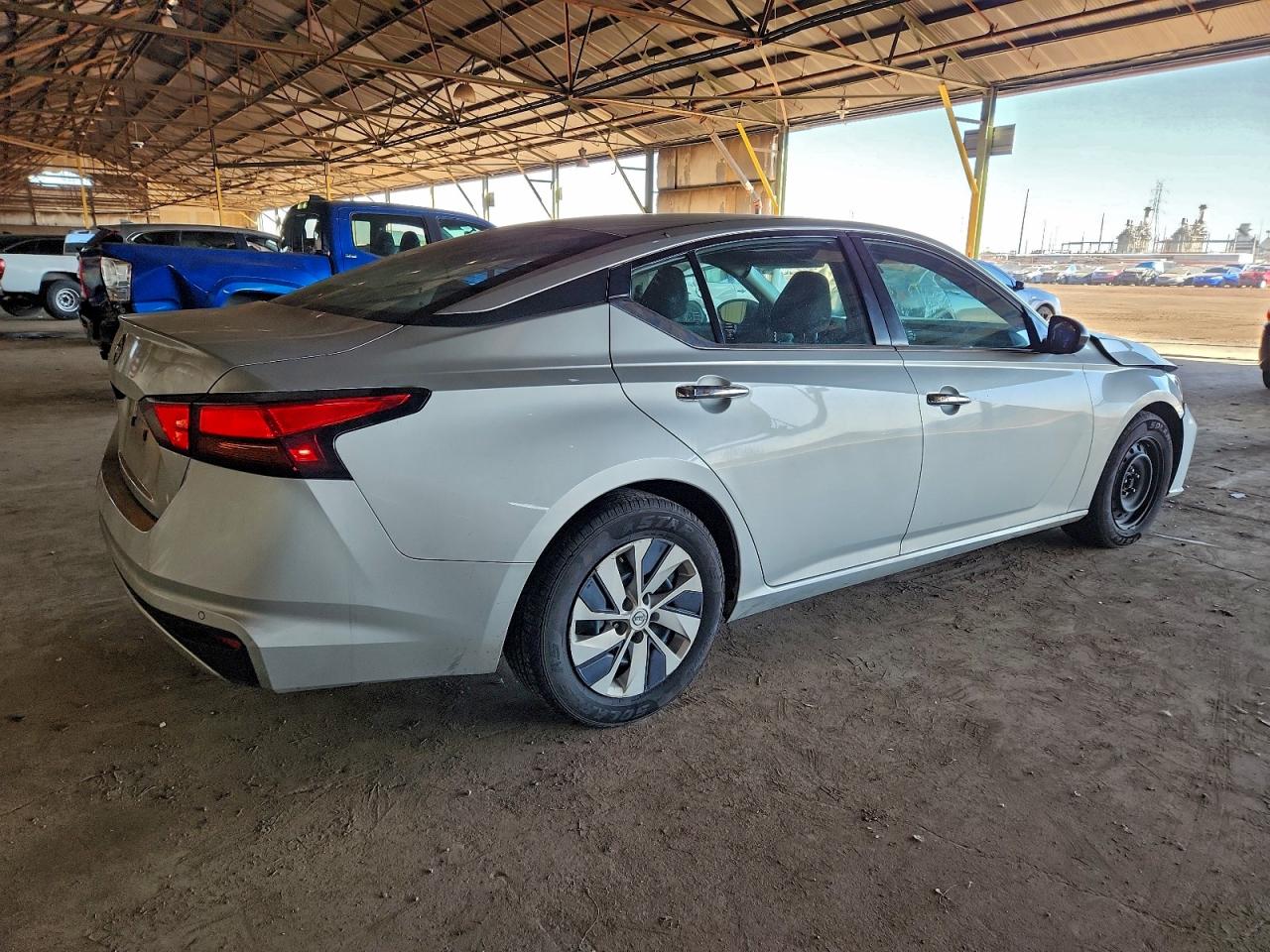 2024 NISSAN ALTIMA S photo 3