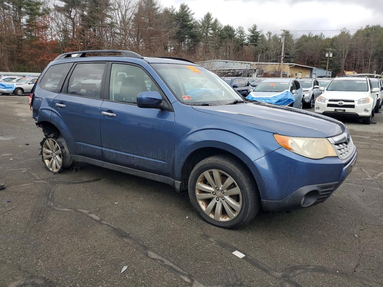 2011 SUBARU FORESTER 2.5X PREMIUM photo 4