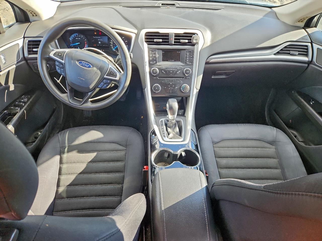 2015 FORD FUSION SE photo 8