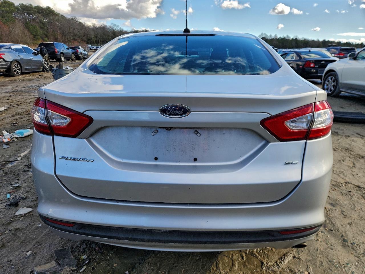 2015 FORD FUSION SE photo 6