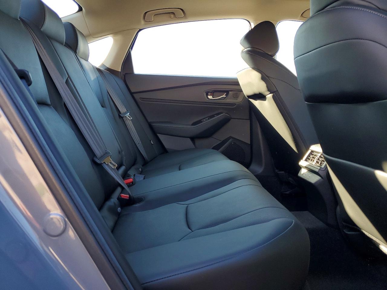 2025 HONDA ACCORD TOURING HYBRID photo 37