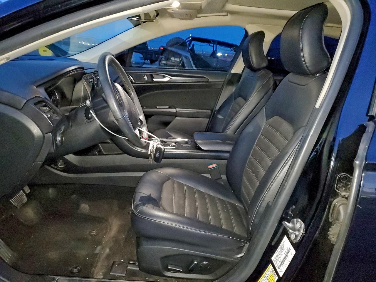 2018 FORD FUSION SE photo 19