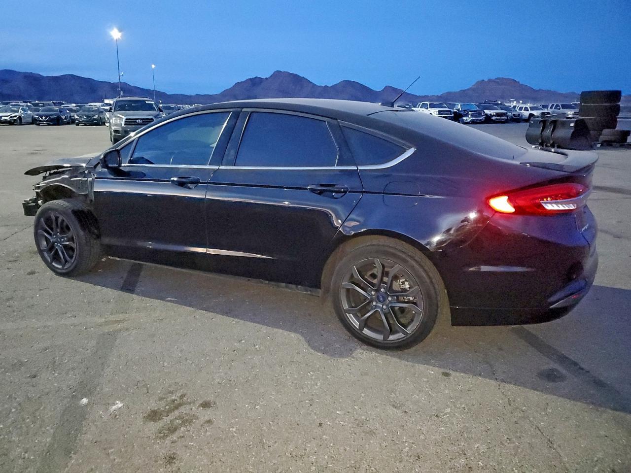 2018 FORD FUSION SE photo 4