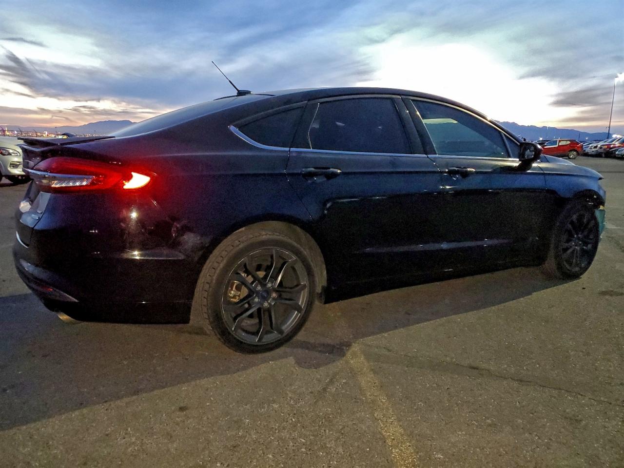 2018 FORD FUSION SE photo 7