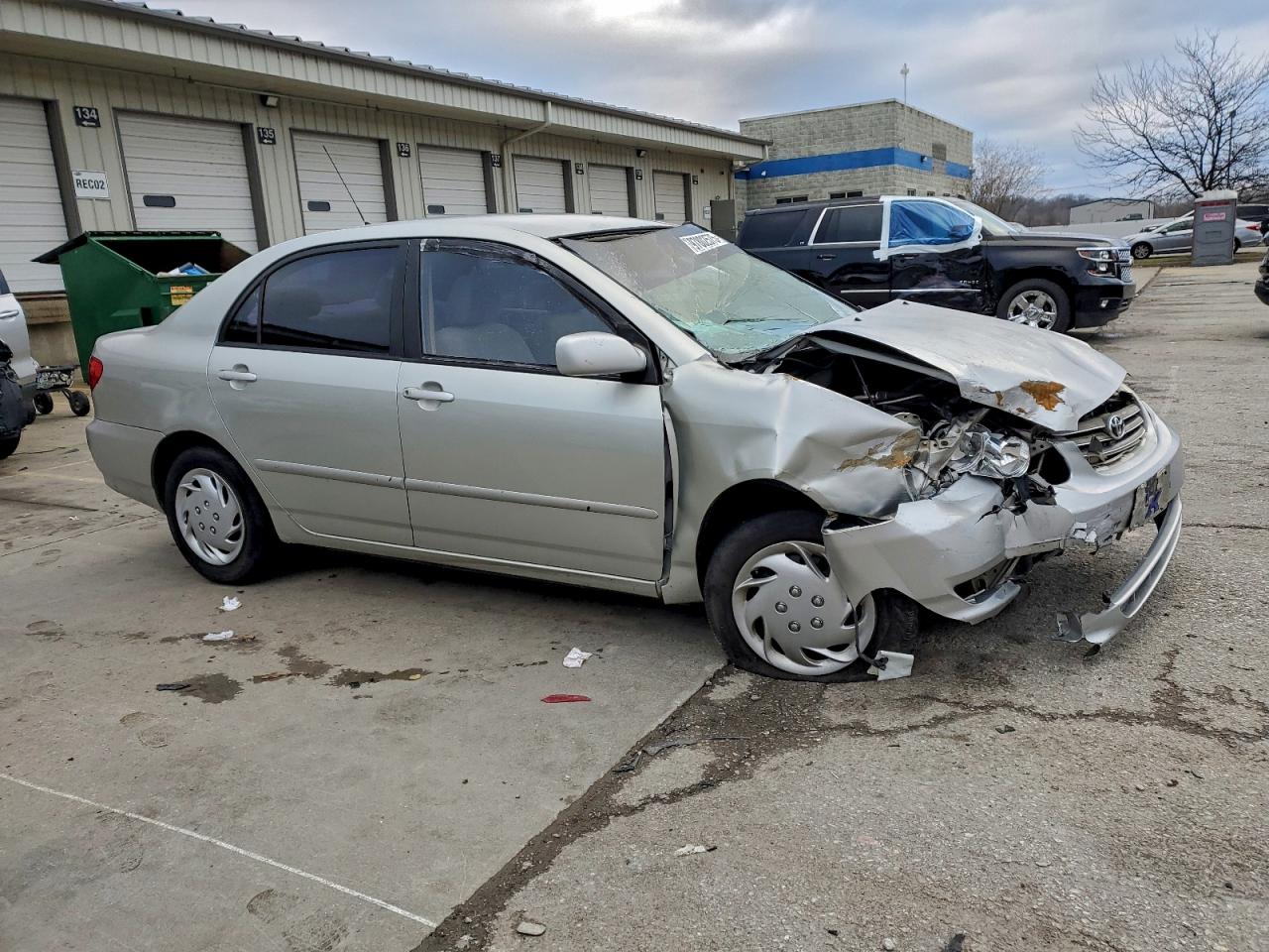 2004 TOYOTA COROLLA CE photo 4