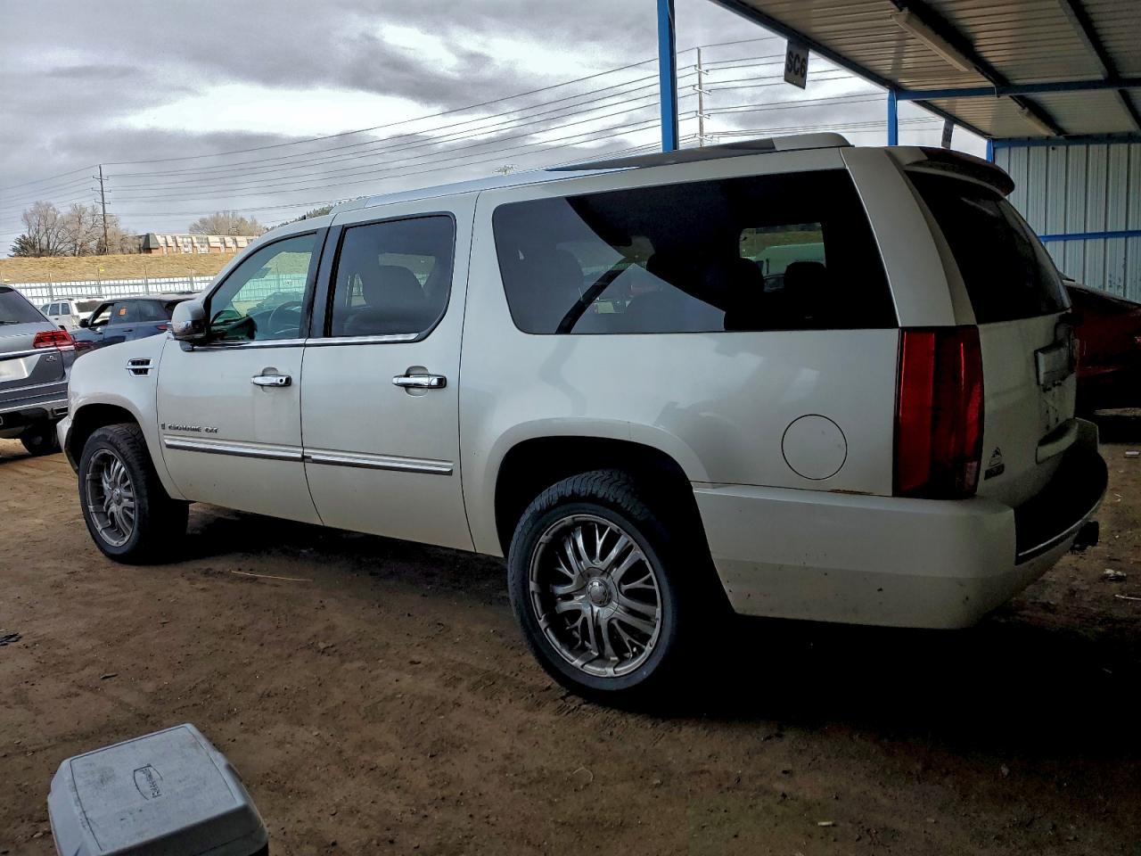 2009 CADILLAC ESCALADE ESV LUXURY photo 4