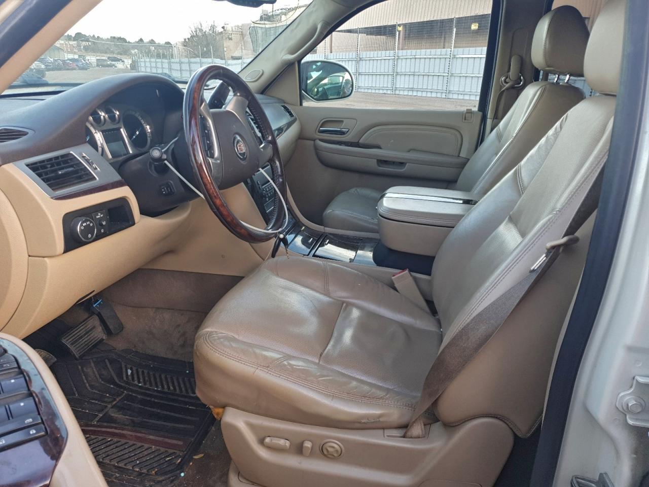 2009 CADILLAC ESCALADE ESV LUXURY photo 19