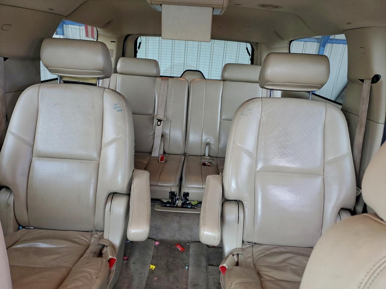 2009 CADILLAC ESCALADE ESV LUXURY photo 28