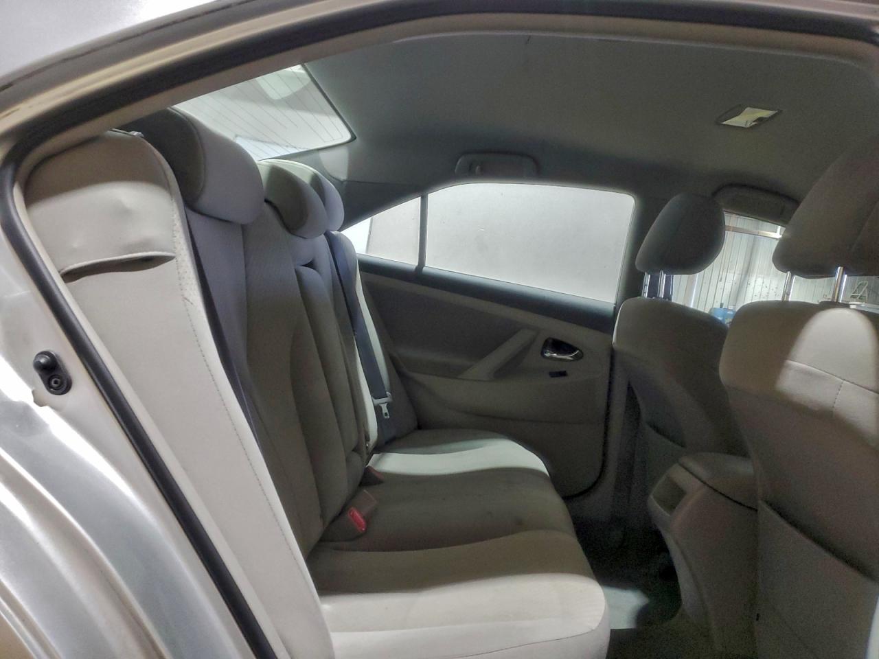 2009 TOYOTA CAMRY BASE photo 10
