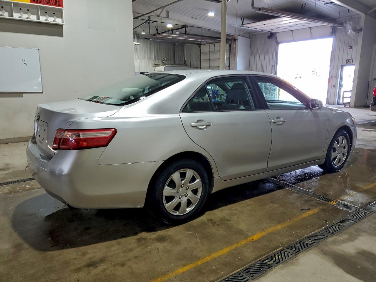 2009 TOYOTA CAMRY BASE photo 3