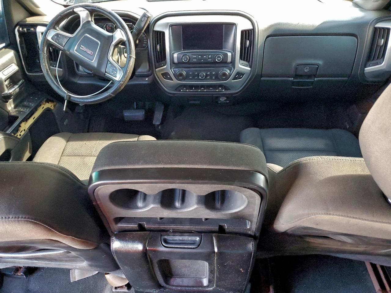 2015 GMC SIERRA K3500 SLT photo 15