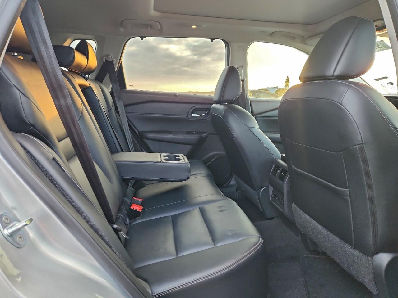 2023 NISSAN ROGUE SL photo 10
