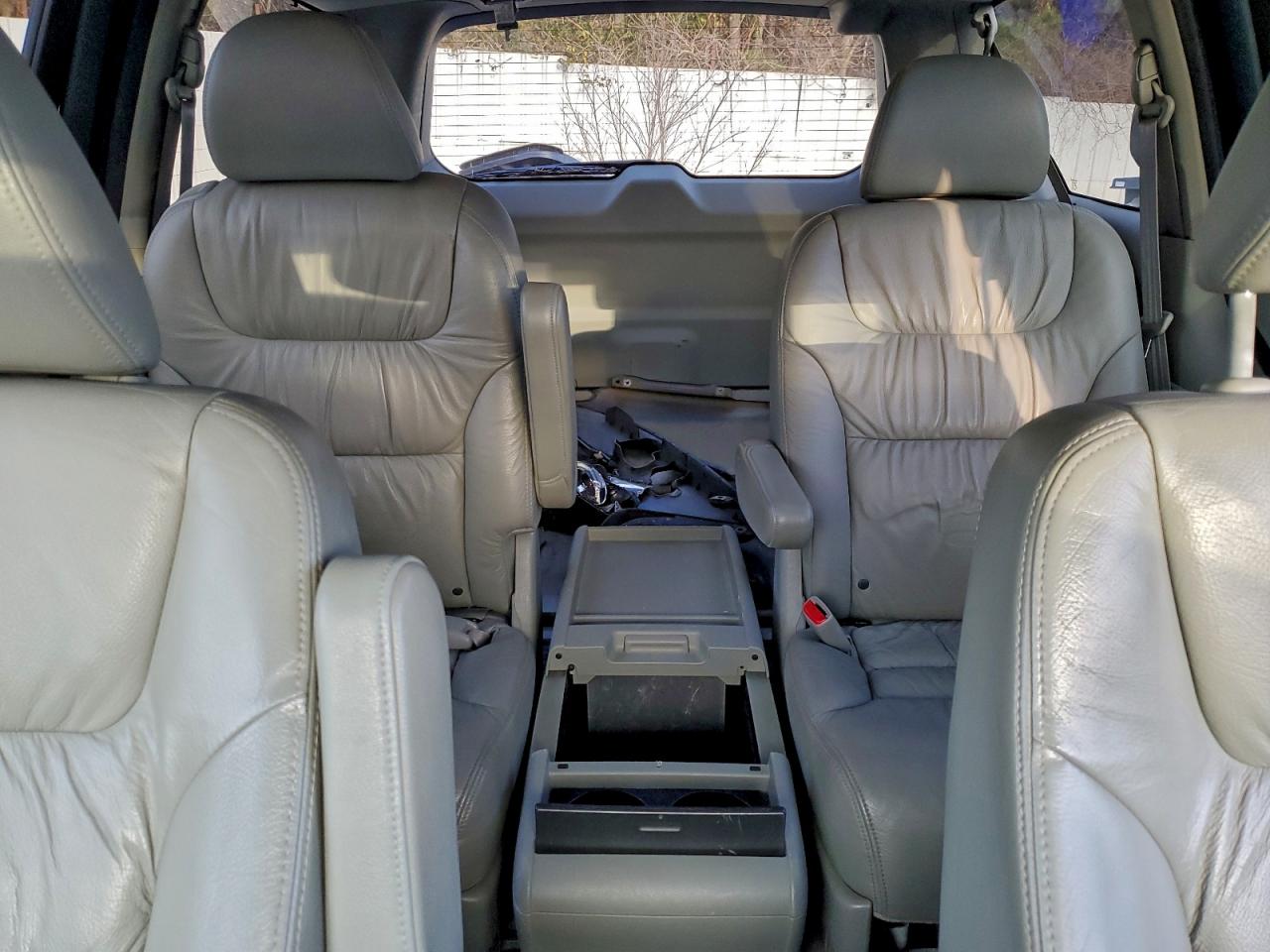 2008 HONDA ODYSSEY TOURING photo 10
