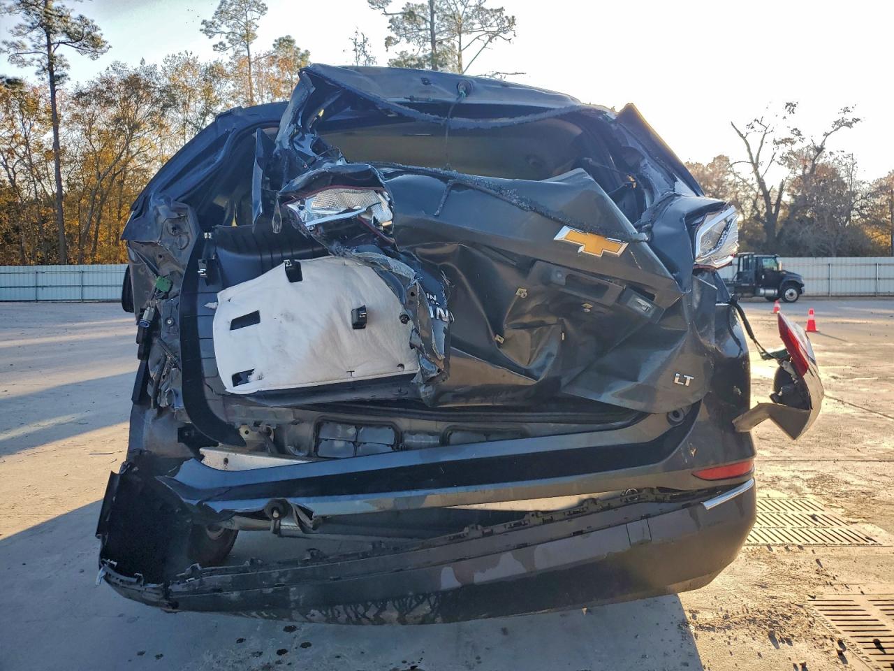 2019 CHEVROLET EQUINOX LT photo 6