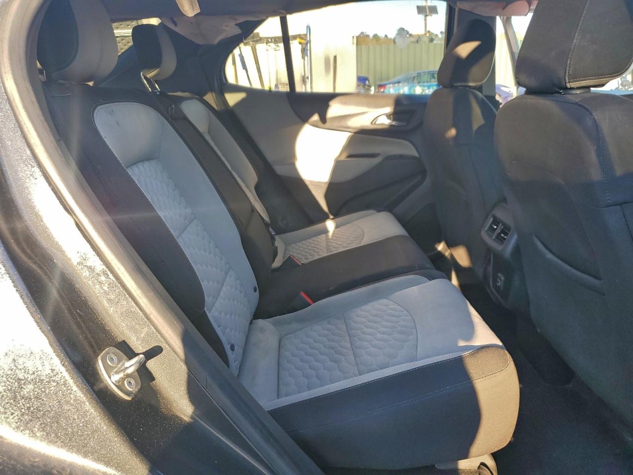 2019 CHEVROLET EQUINOX LT photo 11